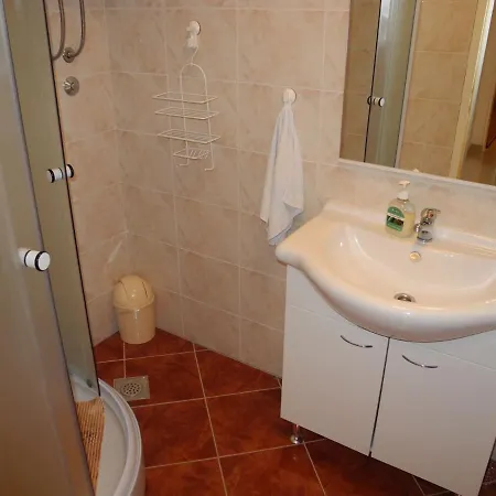 Apartment Buto A4 Pax